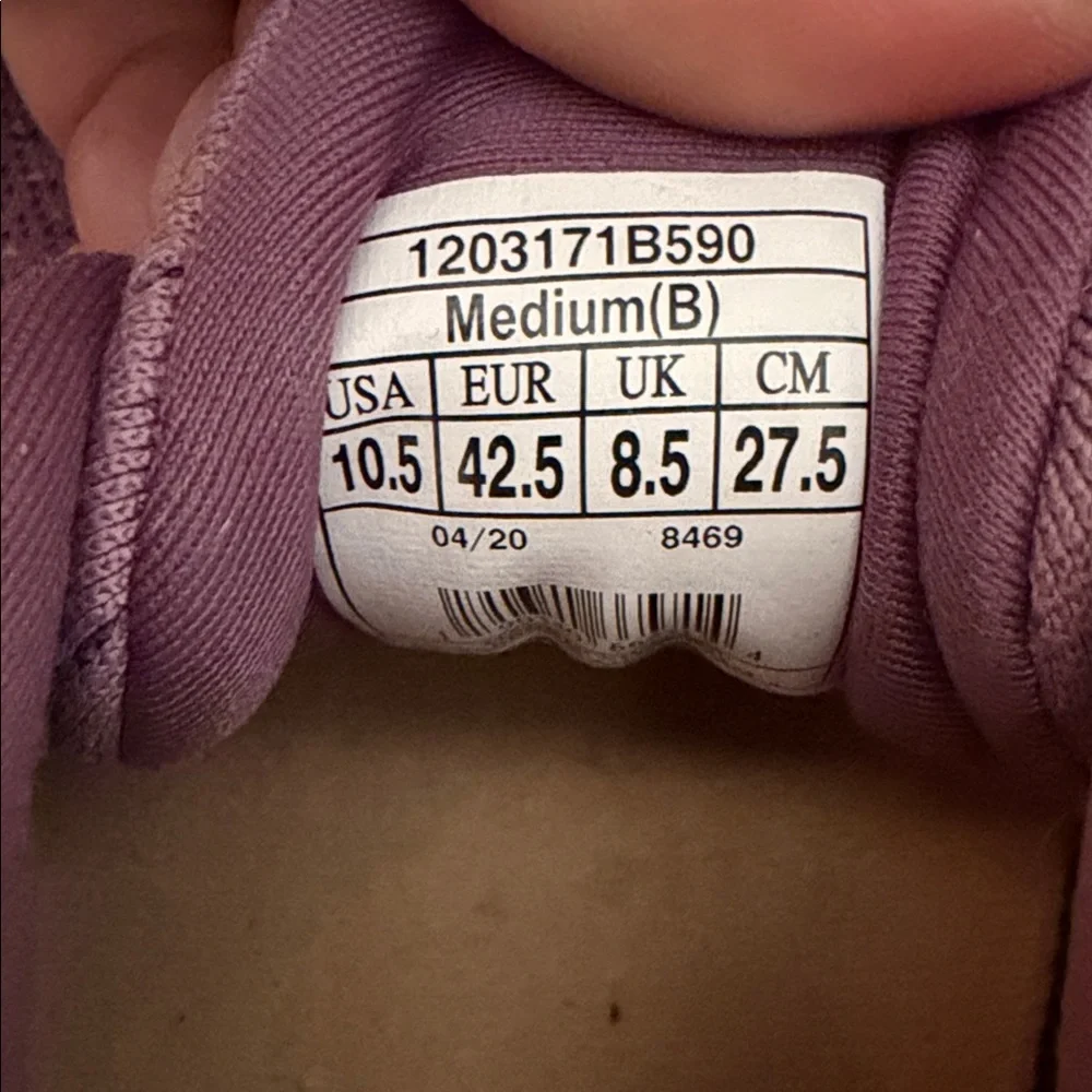 Brooks Women's Purple and Peach Glycerin 18 Running Shoes Size 10.5